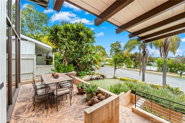 267 Nieto, Long Beach, CA 90803