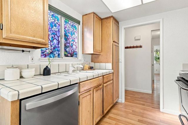 2286 Wine Maker Way, San Jose, CA 95124