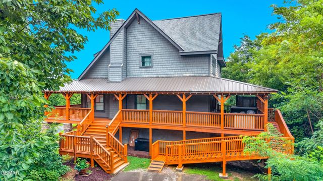 815 Wattle Blossom Drive, Gatlinburg, TN 37738