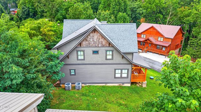 815 Wattle Blossom Drive, Gatlinburg, TN 37738