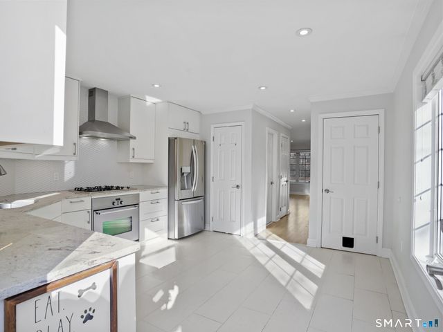 61 Riverside Avenue 1, Norwalk, CT 06850