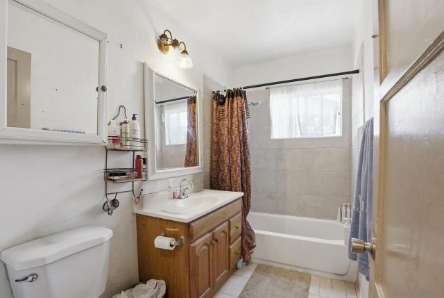 1451 S Harbison, San Diego, CA 92114