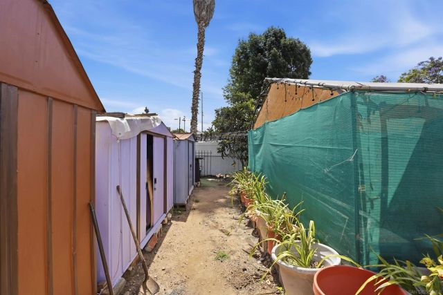 1451 S Harbison, San Diego, CA 92114