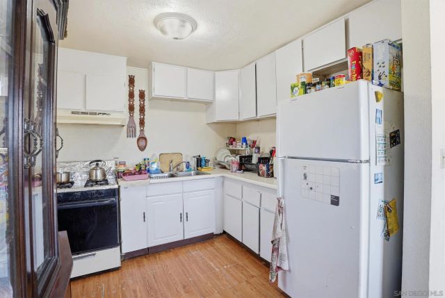 1451 S Harbison, San Diego, CA 92114