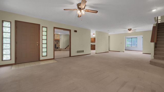 9200 Knoll Drive, Galena, OH 43021