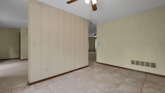 9200 Knoll Drive, Galena, OH 43021