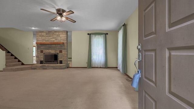 9200 Knoll Drive, Galena, OH 43021