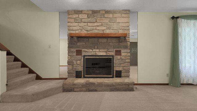 9200 Knoll Drive, Galena, OH 43021