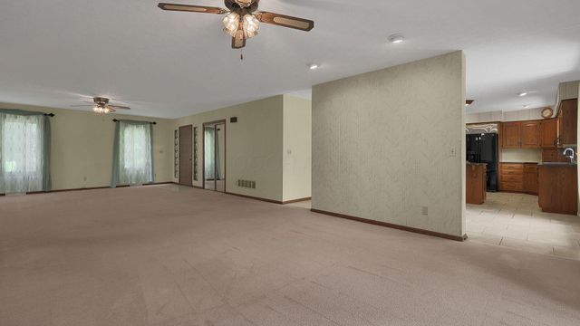 9200 Knoll Drive, Galena, OH 43021