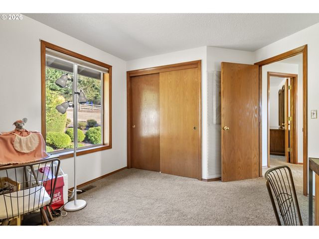 25125 Se HENNINGSEN Rd, Damascus, OR 97089