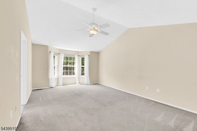 28 Kensington Dr, Randolph Twp., NJ 07869
