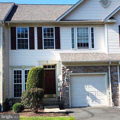 233 CREEKSIDE DR, Pottstown, PA 19464