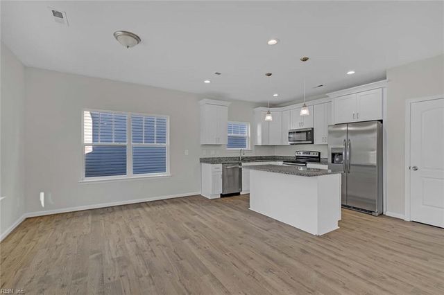 709 Pocahontas PL, Hampton, VA 23661