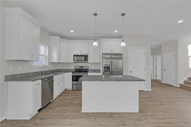 709 Pocahontas PL, Hampton, VA 23661