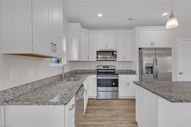 709 Pocahontas PL, Hampton, VA 23661