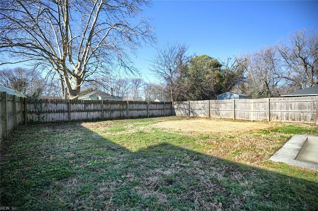 709 Pocahontas PL, Hampton, VA 23661