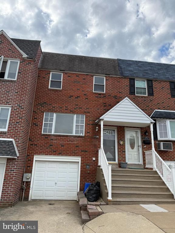 9943 LORRY PL, Philadelphia, PA 19114