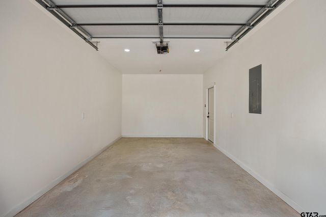 13366 Garden Lake Rd, Tyler, TX 75703