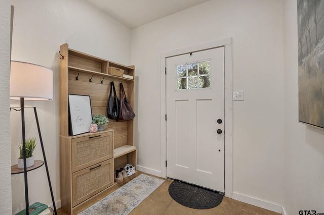 13366 Garden Lake Rd, Tyler, TX 75703