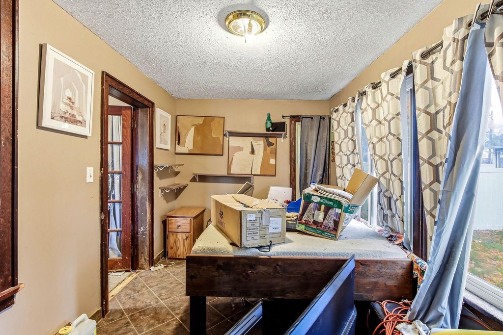 634 W Main Street, Ellsworth, WI 54011 — photo 2