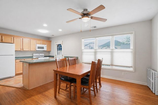 427 S East Street, Crown Point, IN 46307