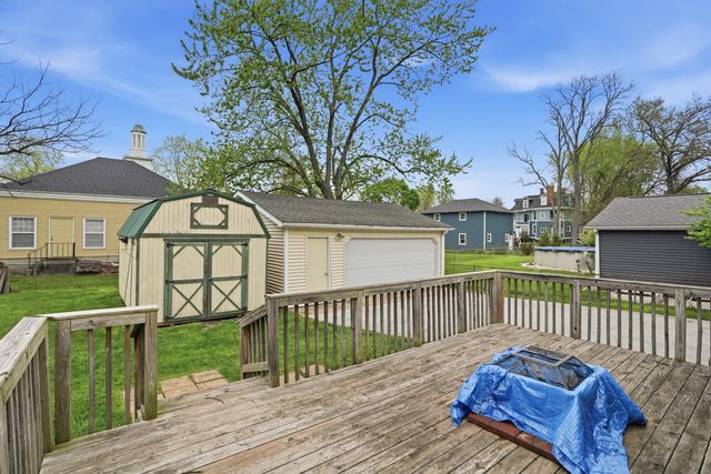 427 S East Street, Crown Point, IN 46307