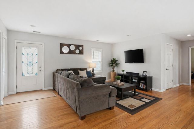 427 S East Street, Crown Point, IN 46307