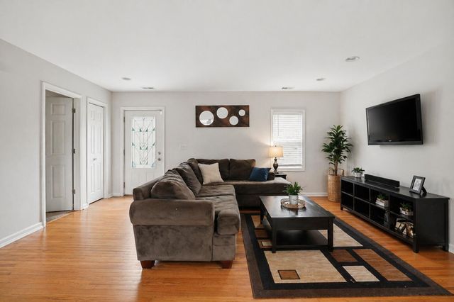 427 S East Street, Crown Point, IN 46307