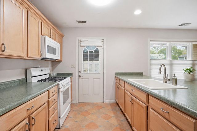 427 S East Street, Crown Point, IN 46307