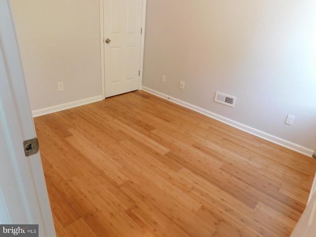 2943 W DIAMOND ST, Philadelphia, PA 19121