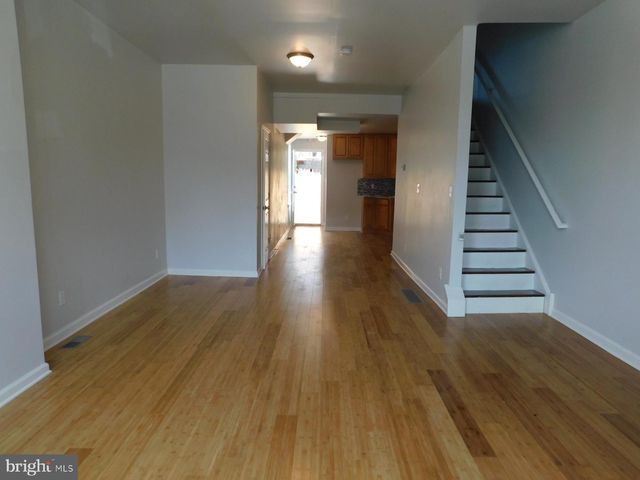 2943 W DIAMOND ST, Philadelphia, PA 19121