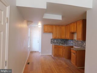 2943 W DIAMOND ST, Philadelphia, PA 19121