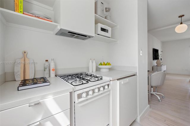 750 Espanola Way 4, Miami Beach, FL 33139