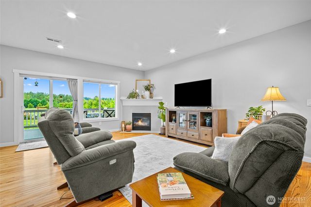 24200 Harvey Creek Rd, Arlington, WA 98223