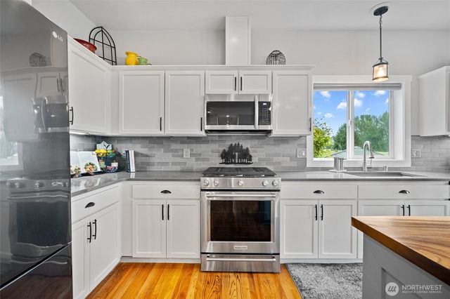 24200 Harvey Creek Rd, Arlington, WA 98223