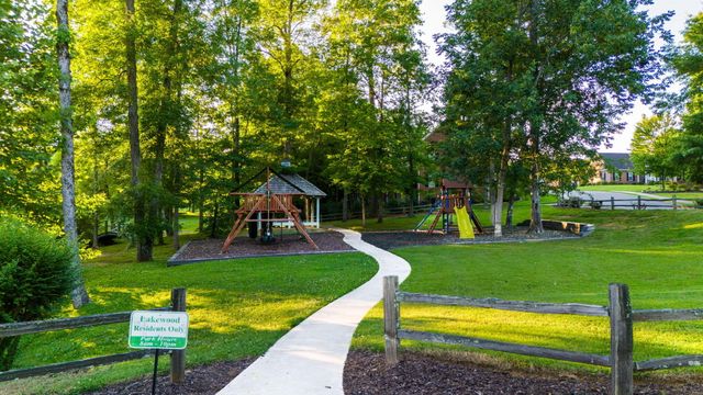 2415 Yellowood Court NW, Cleveland, TN 37312