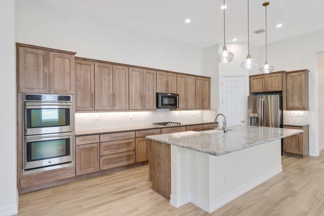 12100 Kalmar Circle S, Parkland, FL 33076