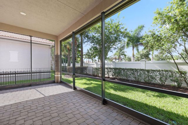 12100 Kalmar Circle S, Parkland, FL 33076