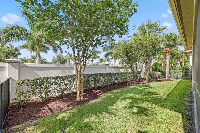 12100 Kalmar Circle S, Parkland, FL 33076