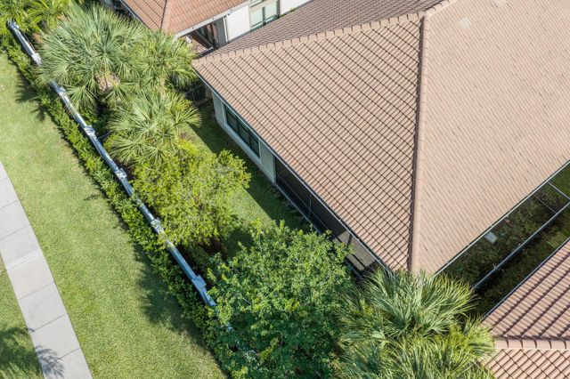 12100 Kalmar Circle S, Parkland, FL 33076