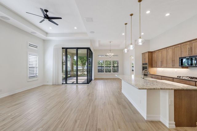 12100 Kalmar Circle S, Parkland, FL 33076