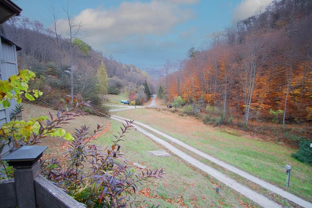 611 Blue River Branch Road, Prestonsburg, KY 41653