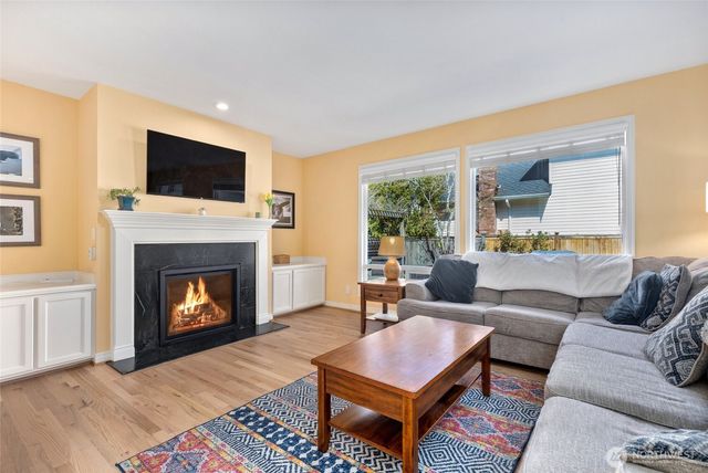 8012 NE 151st Court, Kenmore, WA 98028