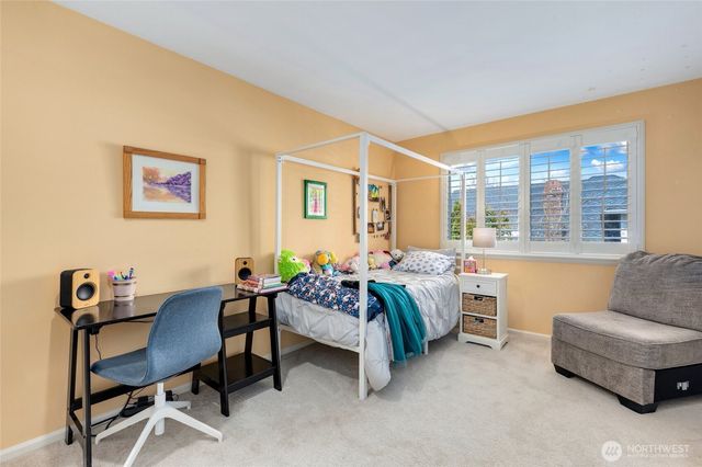 8012 NE 151st Court, Kenmore, WA 98028