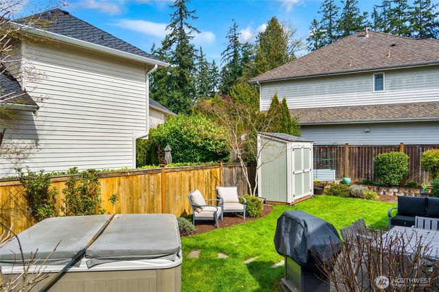 8012 NE 151st Court, Kenmore, WA 98028