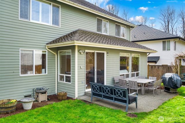 8012 NE 151st Court, Kenmore, WA 98028