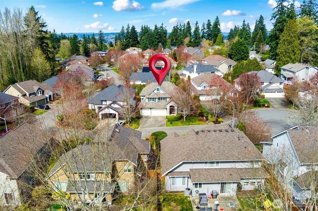 8012 NE 151st Court, Kenmore, WA 98028