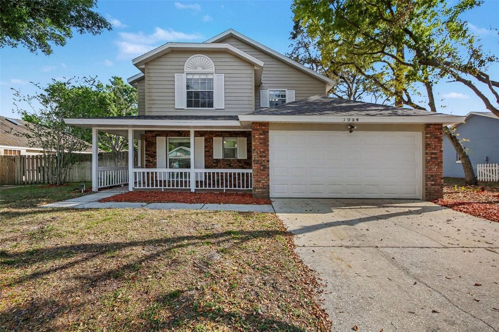 Image 1 of property listing at 1054 ROYAL OAKS DRIVE, Apopka, FL 32703