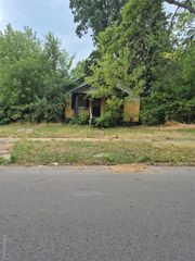 1617 Stevenson Street, Flint, MI 48504