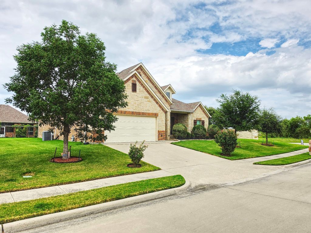 1103 Saint Matthew Circle, Royse City, TX 75189